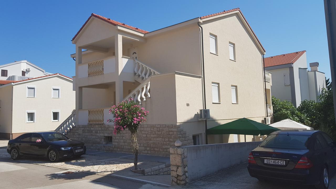 Apartments Mislav Novalja Exterior photo