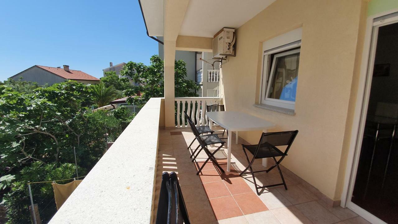 Apartments Mislav Novalja Exterior photo